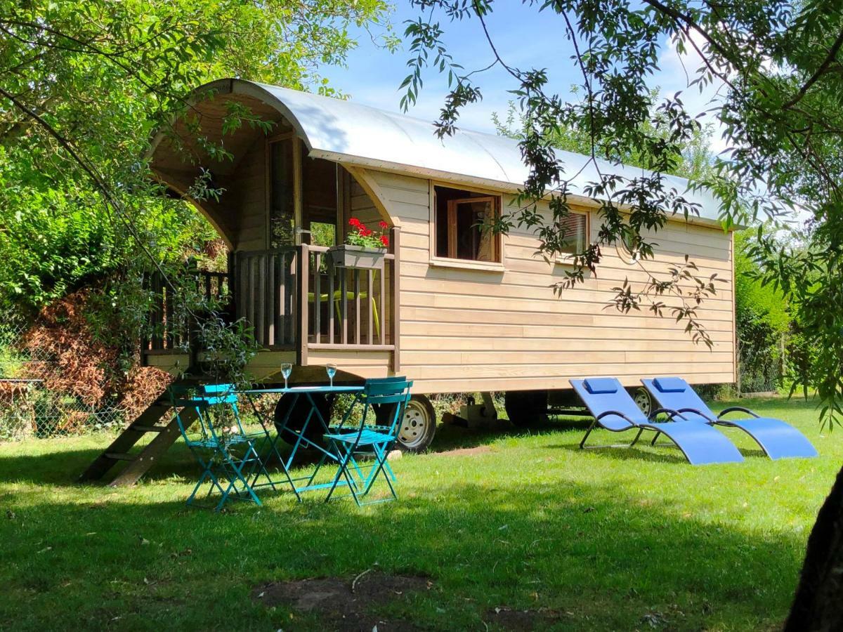 Millygite Chalet-On-Wheels By The River 外观 照片