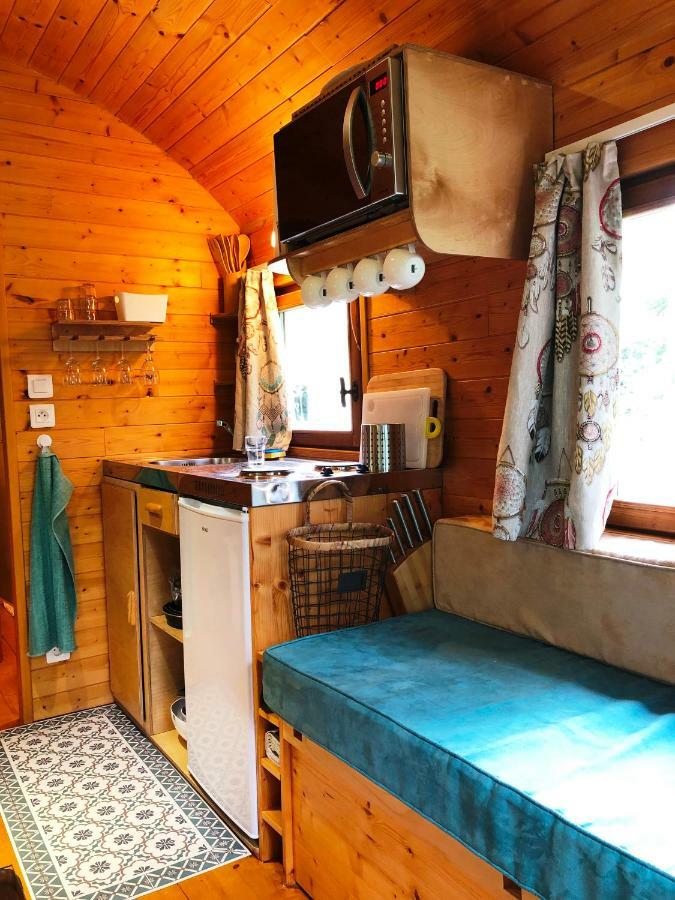 Millygite Chalet-On-Wheels By The River 外观 照片