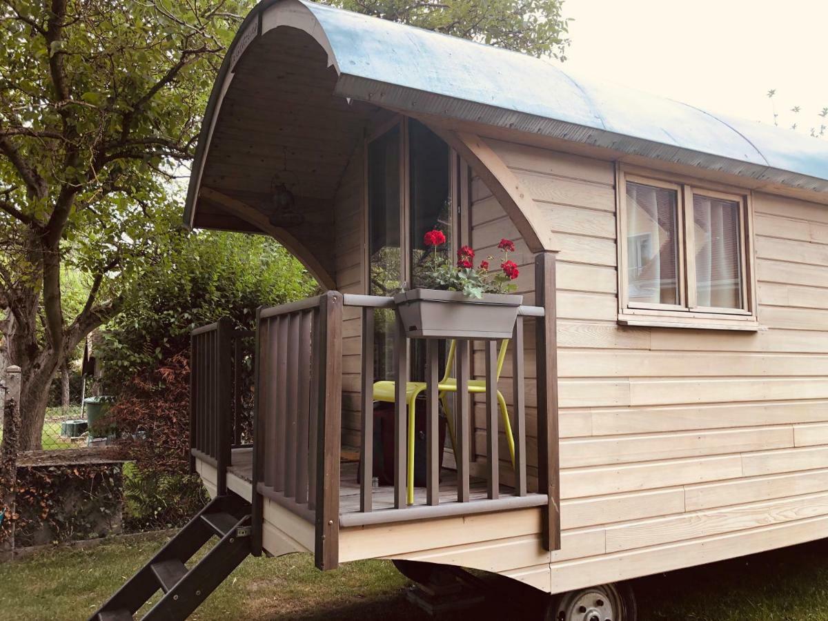 Millygite Chalet-On-Wheels By The River 外观 照片